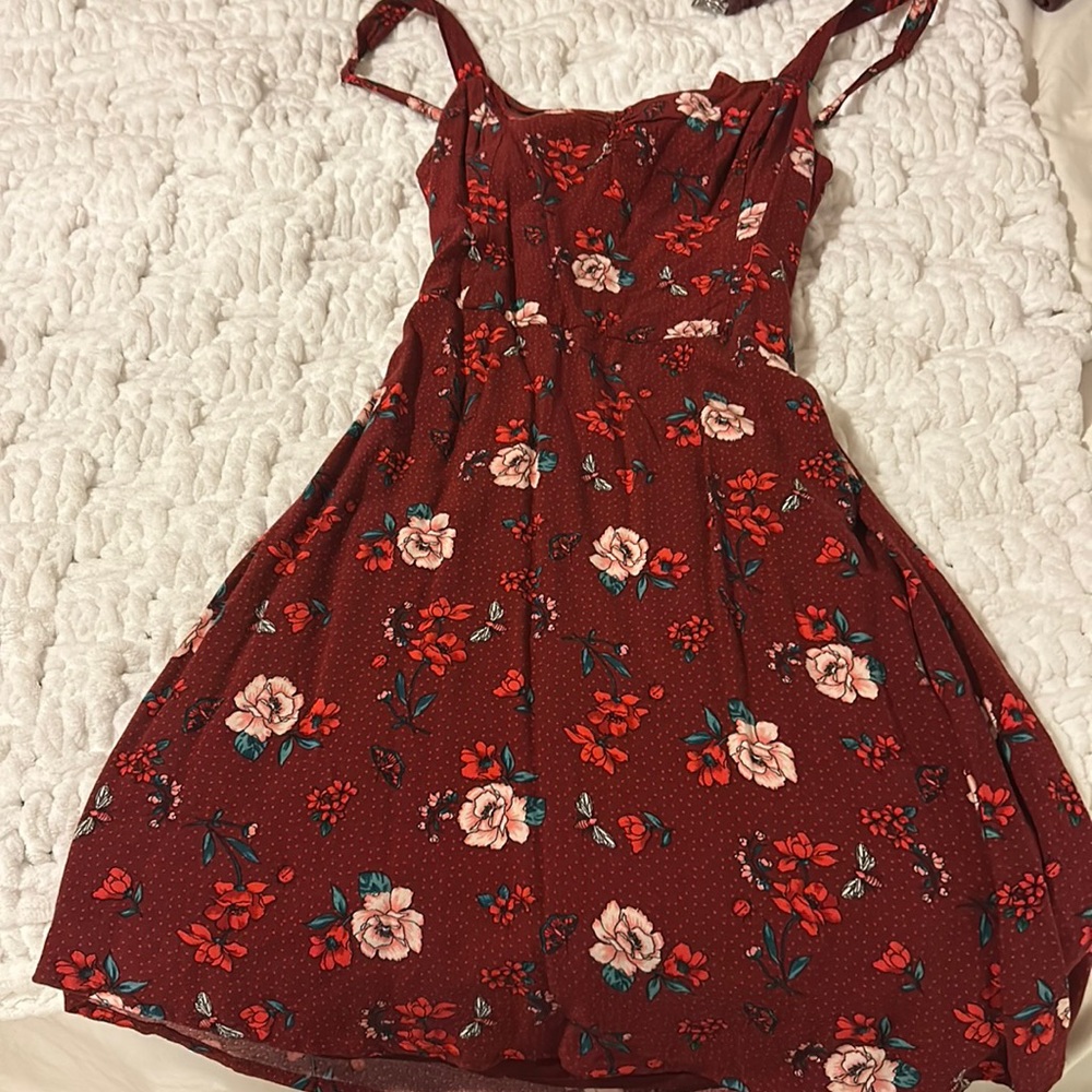 BRAND NEW NO TAGS Red open back flowy sundress